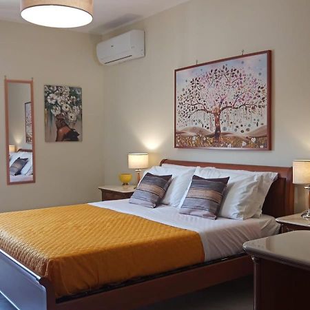 Lorenzo Guest Suite With Free Private Parking-- Cantieri Culturali Palermo Exterior photo