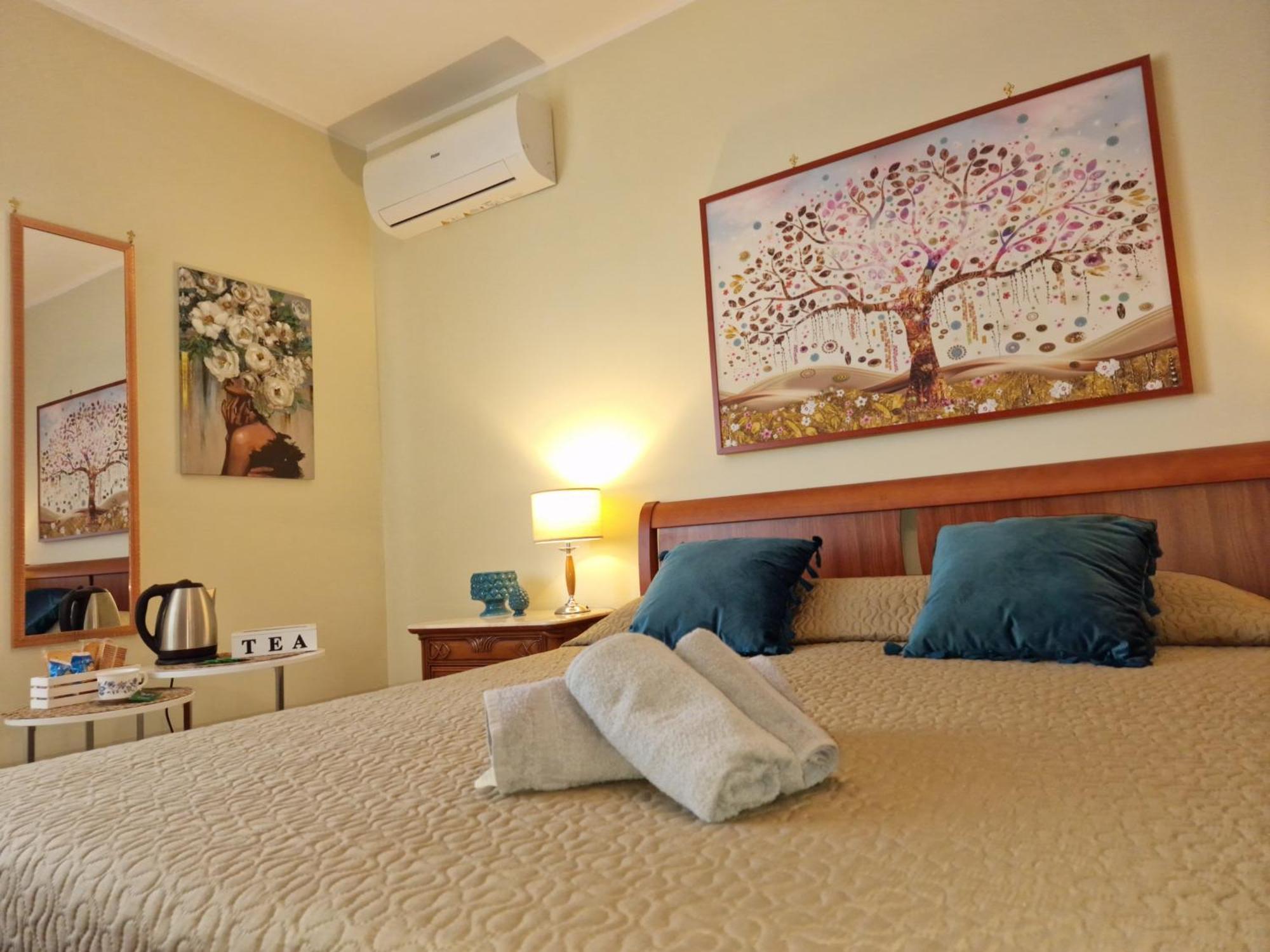 Lorenzo Guest Suite With Free Private Parking-- Cantieri Culturali Palermo Exterior photo